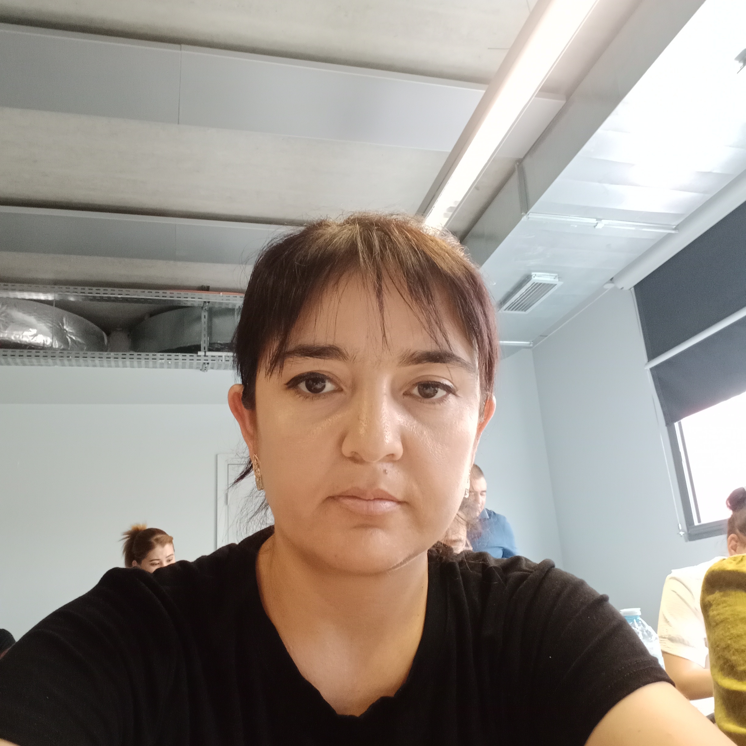 Mohira KURYOZOVA